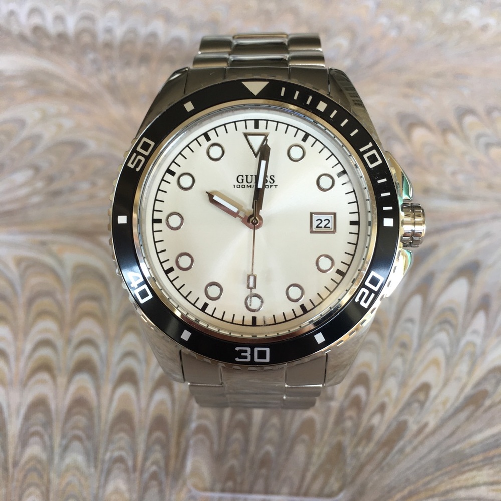 NEW- Guess Mens silver and Black Watch
